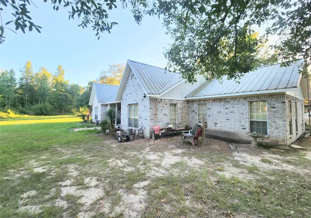 Photo 3 of Single family home for sale at 8284 Fm 92 S, Woodville, TX 75979 | MLS# 21402652 | Listing updated on 2026-10-06