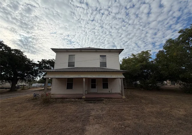 Photo 1 of Single family home for sale at 108 W Tinsley Dr, Robinson, TX 76706 | MLS# 21403916 | Listing updated on 2026-10-06