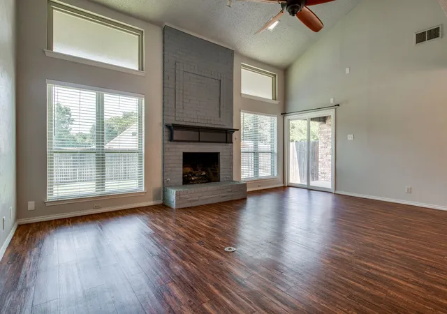 Photo 2 of Multi family home for sale at 1726 1728 Stonegate Dr, Denton, TX 76205 | MLS# 21401985 | Listing updated on 2026-10-06