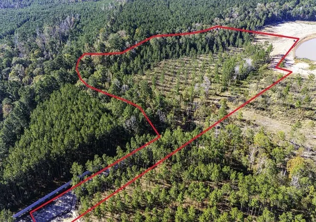Photo 1 of Land for sale at 8 Big Buck Dr N, Moscow, TX 75960 | MLS# 21389099 | Listing updated on 2026-10-06