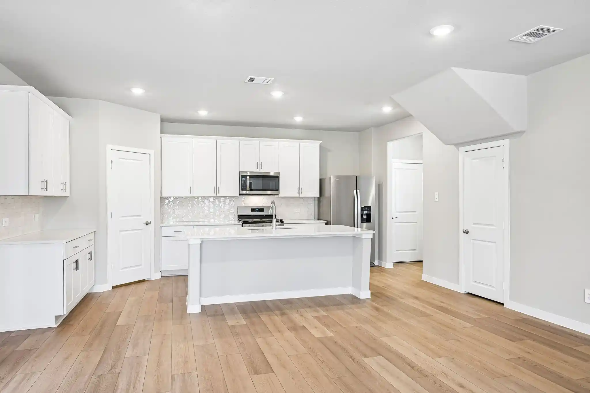 Photo 1 of Single family home for sale at 2616 Arches Ln, Denton, TX 76210 | MLS# 21403426 | Listing updated on 2026-10-19