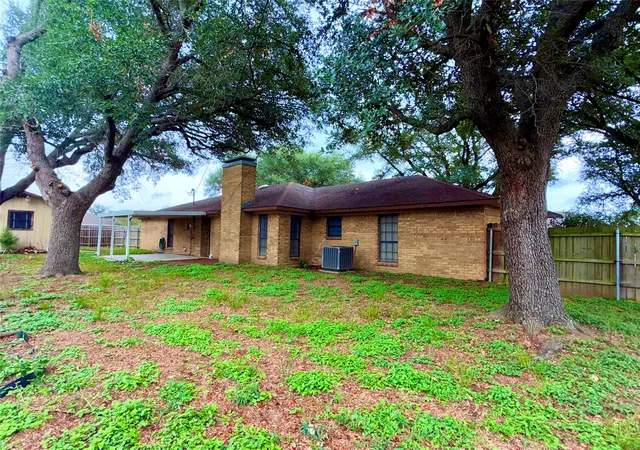 Photo 2 of Single family home for sale at 207 Nashua, Groesbeck, TX 76642 | MLS# 21403692 | Listing updated on 2026-10-06