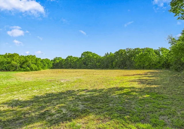 Photo 3 of Land for sale at 5329 Fm 121, Van Alstyne, TX 75495 | MLS# 21394010 | Listing updated on 2026-10-06