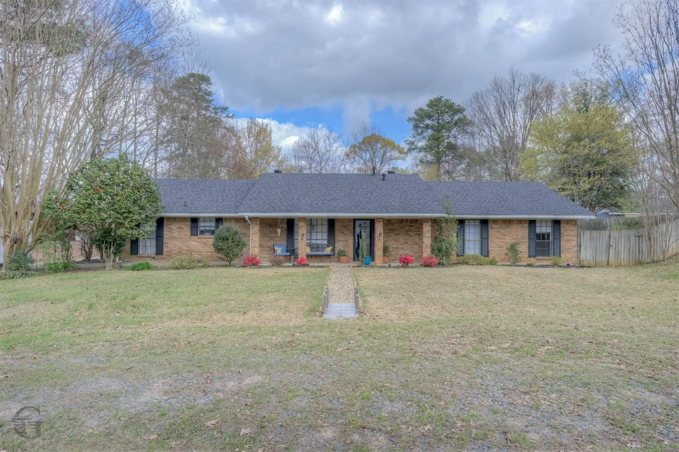 Photo 1 of Single family home for sale at 306 S Tanglewood Dr, Minden, LA 71055 | MLS# 21404046 | Listing updated on 2026-10-11