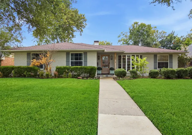 Single family home for sale at 3612 Regent Dr, Dallas, TX 75229 | MLS# 21402609