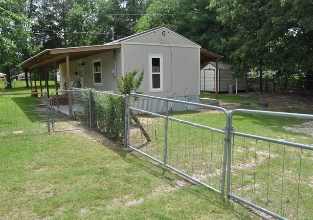 Photo 3 of Single family home for sale at 10166 Northview Dr, Wills Point, TX 75169 | MLS# 21402899 | Listing updated on 2026-10-06