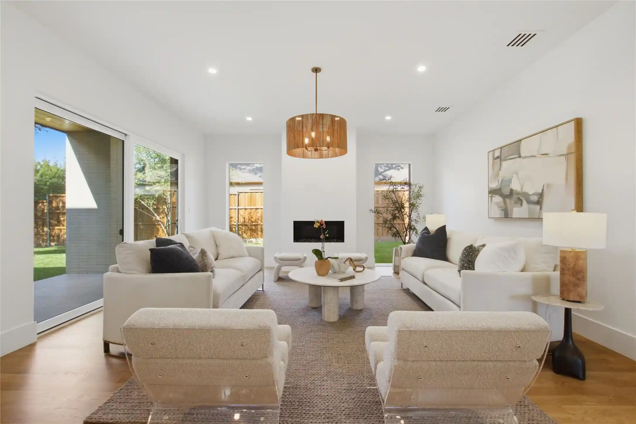 Photo 1 of Mansion for sale at 6834 Deloache Ave, Dallas, TX 75225 | MLS# 21402203 | Listing updated on 2026-10-25