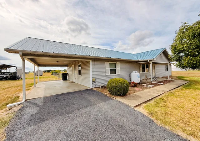 Photo 2 of Single family home for sale at 801 County Rd 1895, Yantis, TX 75497 | MLS# 21400265 | Listing updated on 2026-10-06