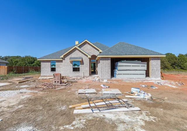 Photo 3 of Single family home for sale at 1002 Northbrook Ct, Clyde, TX 79510 | MLS# 21403882 | Listing updated on 2026-10-09