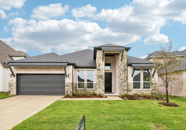 Photo 1 of Single family home for sale at 1612 Cedarberry Dr, Argyle, TX 76226 | MLS# 21380905 | Listing updated on 2026-10-06