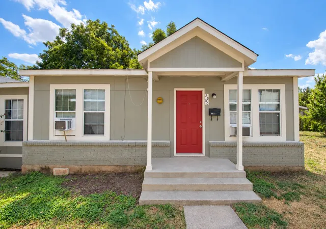 Photo 1 of Multi family home for sale at 2306 Ross Ave #100, Fort Worth, TX 76164 | MLS# 21400601 | Listing updated on 2026-10-06