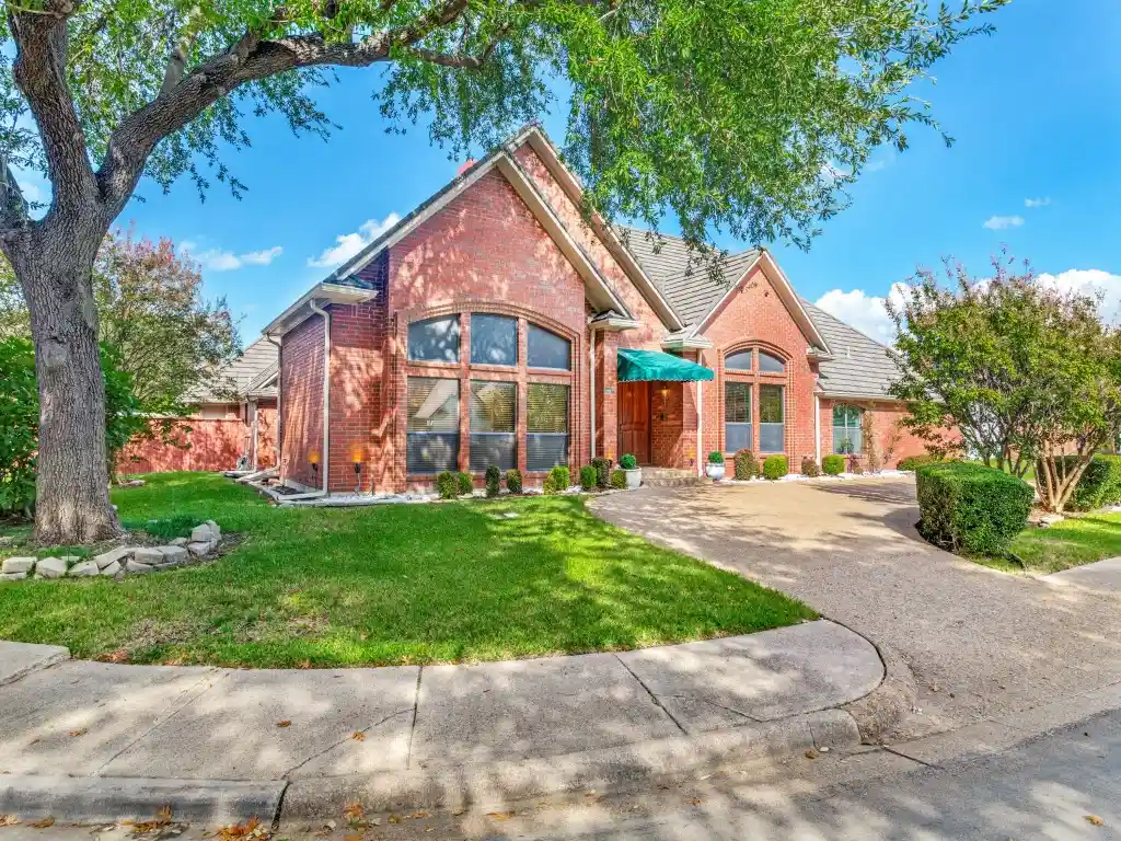 Single family home for sale at 7015 Nicki St, Dallas, TX 75252 | MLS# 21389505