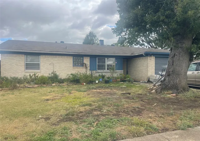 Photo 1 of Single family home for sale at 4706 Bucknell Dr, Garland, TX 75042 | MLS# 21398856 | Listing updated on 2026-10-06