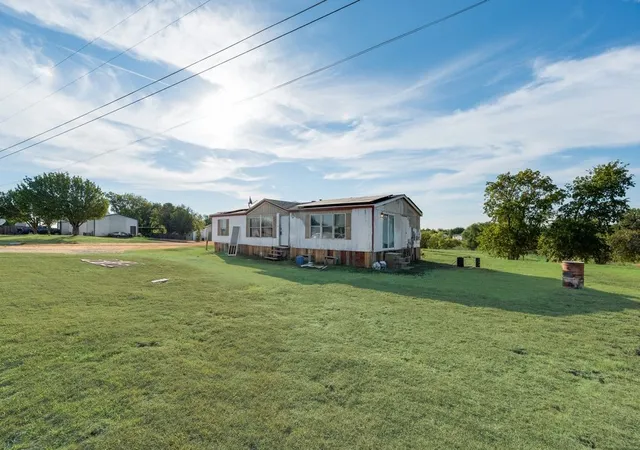 Photo 3 of Manufactured home for sale at 8830 Highview Dr, Crandall, TX 75114 | MLS# 21403170 | Listing updated on 2026-10-06