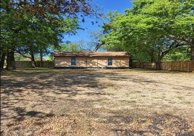 Photo 2 of Land for sale at 1514 Oneal St, Greenville, TX 75401 | MLS# 21403918 | Listing updated on 2026-10-07