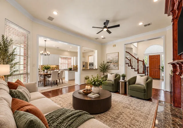 Photo 3 of Single family home for sale at 707 Wheaton Ct, Allen, TX 75013 | MLS# 21404317 | Listing updated on 2026-10-10