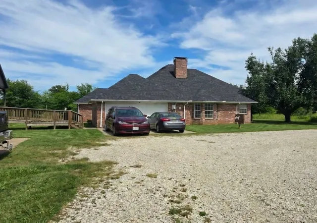 Photo 2 of Single family home for sale at 17398 W Farm Rd 1567, Lone Oak, TX 75453 | MLS# 21403321 | Listing updated on 2026-10-06