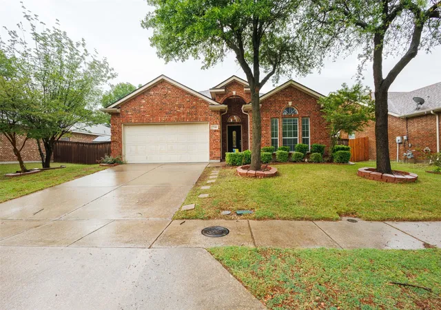 Photo 1 of Single family home for sale at 7048 Summit Parc Dr, Dallas, TX 75249 | MLS# 21404305 | Listing updated on 2026-10-06