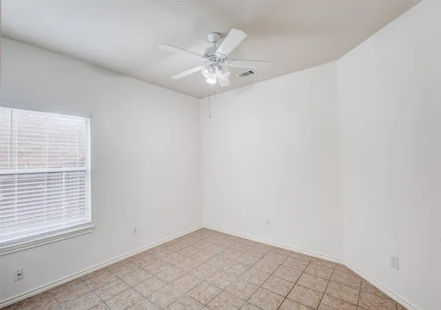 Photo 3 of Single family home for sale at 7048 Summit Parc Dr, Dallas, TX 75249 | MLS# 21404305 | Listing updated on 2026-10-06