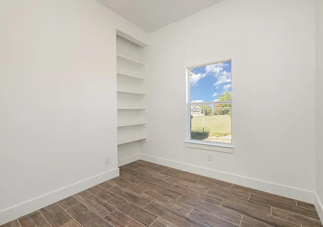 Photo 3 of Single family home for sale at 230 Flying Brg Dr, Gun Barrel City, TX 75156 | MLS# 21403619 | Listing updated on 2026-10-07