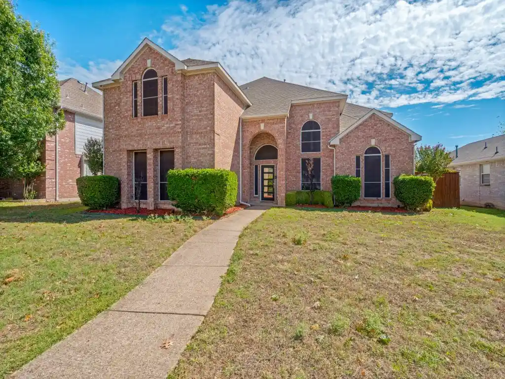Single family home for sale at 1406 Bosher Dr, Cedar Hill, TX 75104 | MLS# 21404414