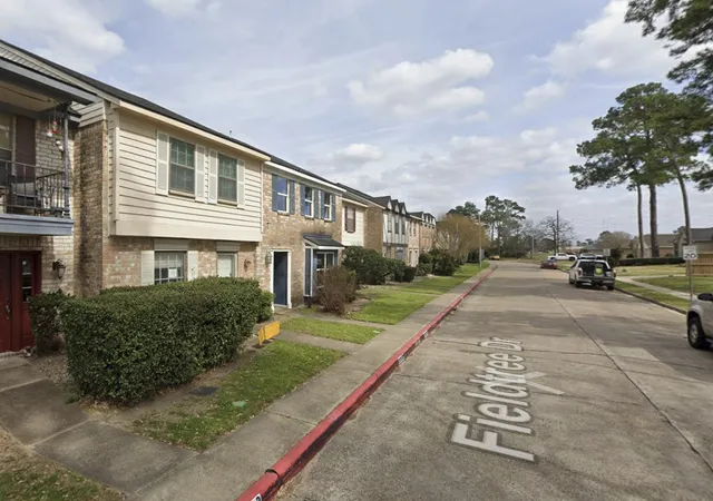 Photo 2 of Sale Pending at 20325 Fieldtree Dr, Humble, TX 77338 | MLS# 21403460 | Listing updated on 2026-10-27