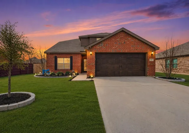 Photo 1 of Single family home for sale at 112 Saloon Cvs E, Newark, TX 76071 | MLS# 21397813 | Listing updated on 2026-10-10