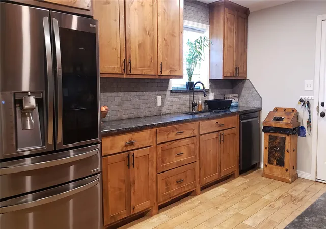 Photo 2 of Single family home for sale at 1440 S Keller Rd, Mineral Wells, TX 76067 | MLS# 21404569 | Listing updated on 2026-10-08