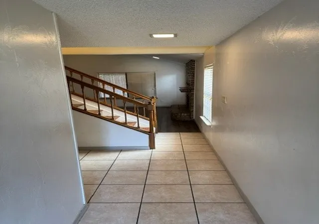 Photo 2 of Single family home for sale at 1432 Palmnold Cir W, Fort Worth, TX 76120 | MLS# 21380165 | Listing updated on 2026-10-06
