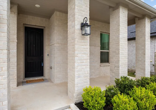 Photo 3 of Single family home for sale at 571 Bradley Dr, Rockwall, TX 75087 | MLS# 21404591 | Listing updated on 2026-10-06