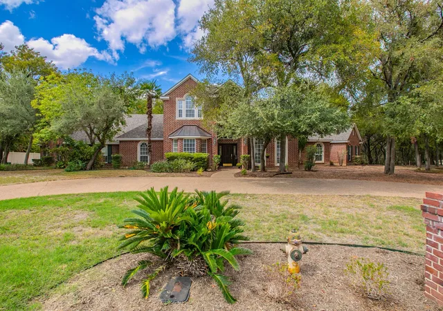 Photo 2 of Single family home for sale at 1051 Hidden Valley Ct, Mc Gregor, TX 76657 | MLS# 21401992 | Listing updated on 2026-10-08