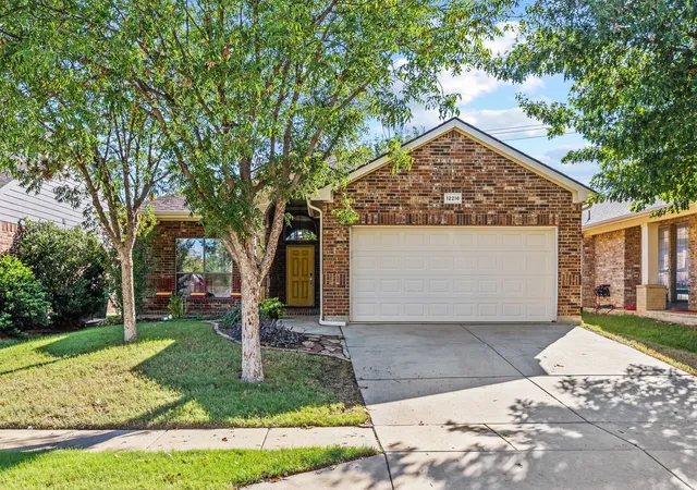Photo 1 of Single family home for sale at 12216 Long Stem Trl, Fort Worth, TX 76244 | MLS# 21380078 | Listing updated on 2026-10-06