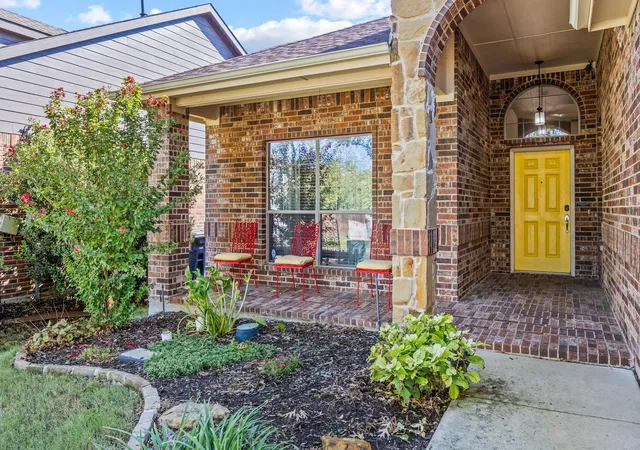 Photo 3 of Single family home for sale at 12216 Long Stem Trl, Fort Worth, TX 76244 | MLS# 21380078 | Listing updated on 2026-10-06