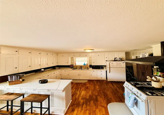 Photo 3 of Single family home for sale at 514 Mcmillan Dr, Winnsboro, TX 75494 | MLS# 21404186 | Listing updated on 2026-10-07