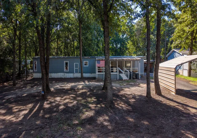 Photo 2 of Manufactured home for sale at 4647 Lyndi Ln, Granbury, TX 76049 | MLS# 21404665 | Listing updated on 2026-10-06