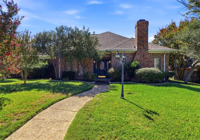 Photo 1 of Single family home for sale at 2700 Nighthawk Dr, Plano, TX 75025 | MLS# 21404714 | Listing updated on 2026-10-29