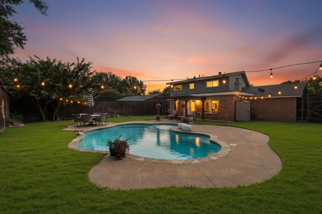 Photo 1 of Single family home for sale at 7917 Donegal Ln, North Richland Hills, TX 76180 | MLS# 21404718 | Listing updated on 2026-10-17