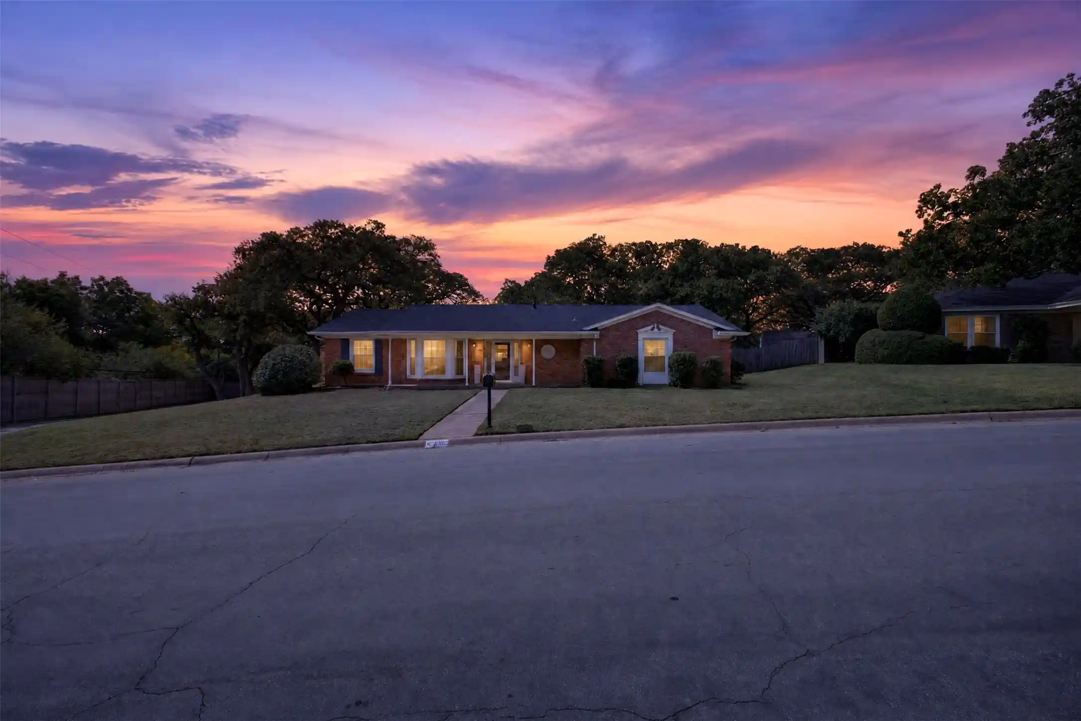 Photo 1 of Single family home for sale at 6109 Price Dr, North Richland Hills, TX 76180 | MLS# 21402193 | Listing updated on 2026-10-27
