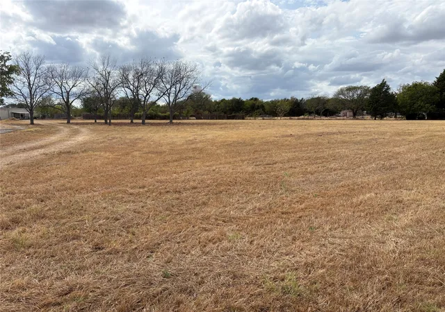 Land for sale at 221 Maple St, Commerce, TX 75428 | MLS# 21402262