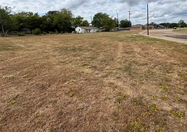 Land for sale at .30 Lot Washington St, Commerce, TX 75428 | MLS# 21402306