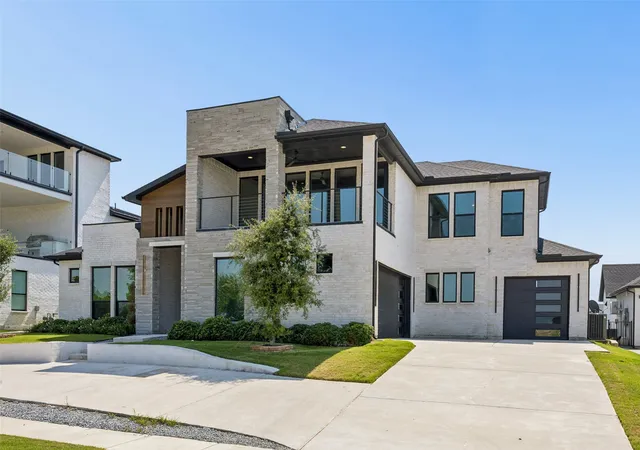 Photo 1 of Single family home for sale at 2027 Noe Blvd, Forney, TX 75126 | MLS# 21401837 | Listing updated on 2026-10-06