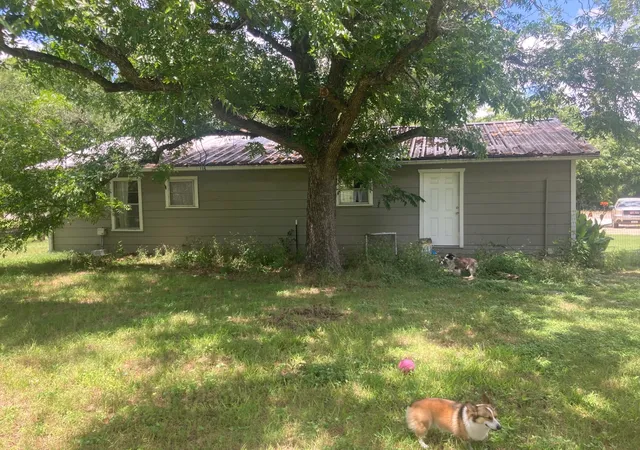 Photo 3 of Single family home for sale at 4527 Fm 219, Clifton, TX 76634 | MLS# 21404572 | Listing updated on 2026-10-09