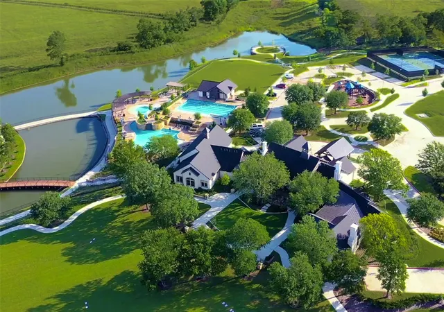 Photo 3 of Single family home for sale at 2601 Belmar Ct, Celina, TX 75009 | MLS# 21404761 | Listing updated on 2026-10-28