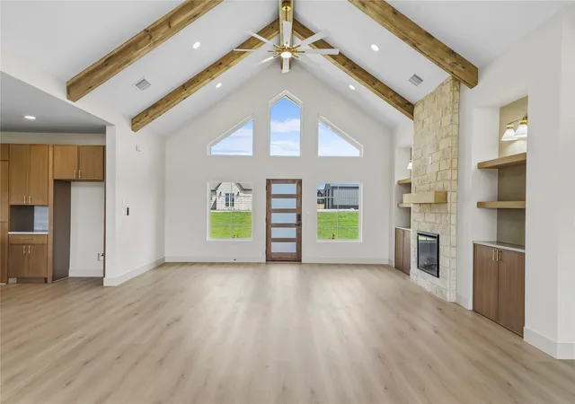 Photo 3 of Single family home for sale at 1008 Dixie Ests Way, Whitesboro, TX 76273 | MLS# 21403323 | Listing updated on 2026-10-06