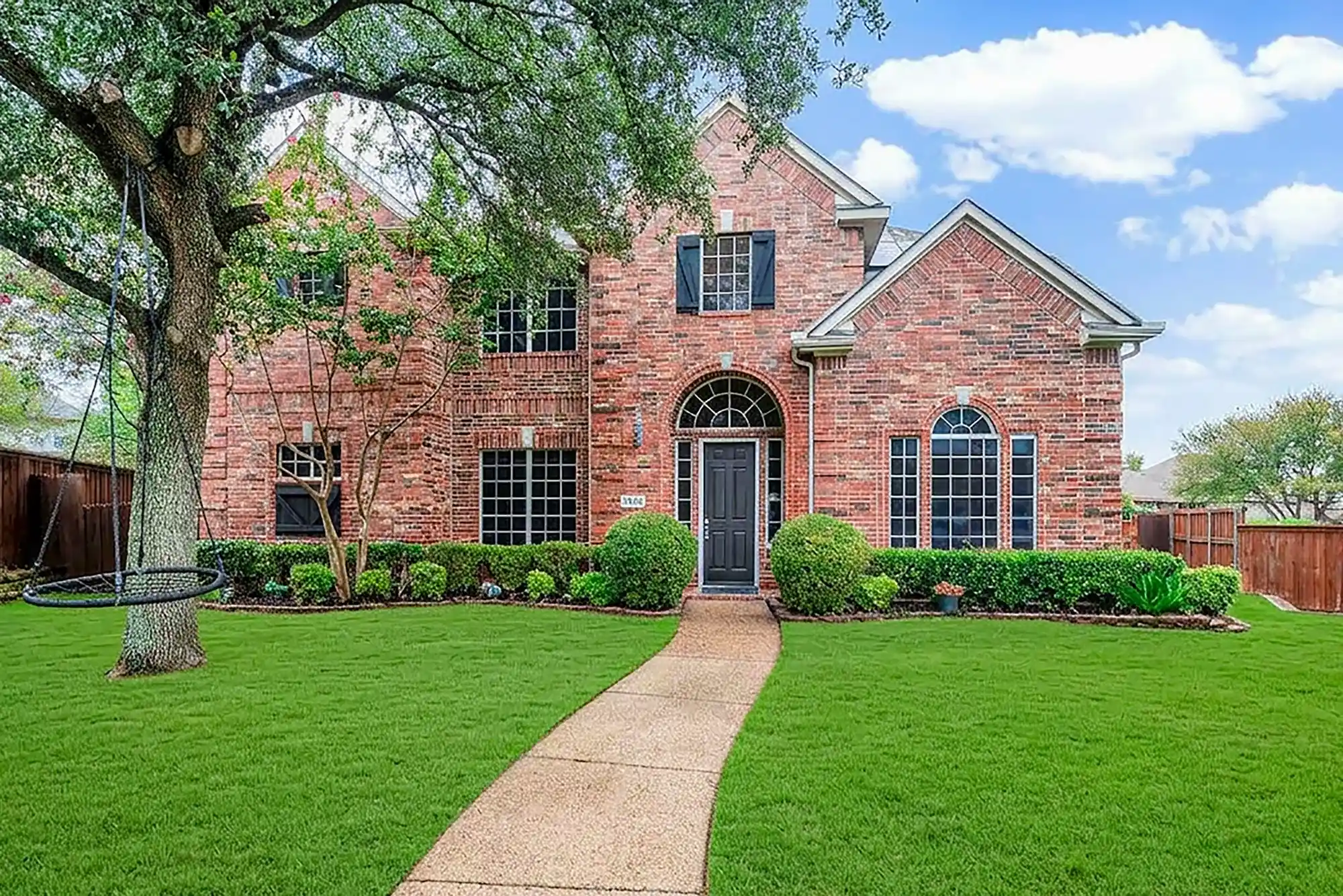 Photo 1 of Single family home for sale at 4433 Creekbend Cir, Richardson, TX 75082 | MLS# 21394850 | Listing updated on 2026-10-25