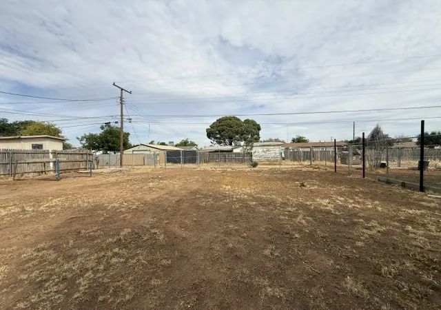 Photo 3 of Single family home for sale at 615 E 55th Street, Odessa, TX 79762 | MLS# 21404908 | Listing updated on 2026-10-06