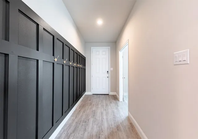 Photo 2 of Single family home for sale at 405 Rosie Ct, Argyle, TX 76226 | MLS# 21397523 | Listing updated on 2026-10-07