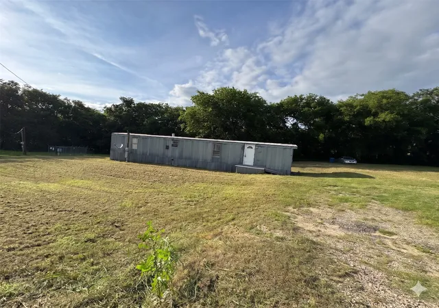 Photo 1 of Manufactured home for sale at 204 W Tarrant St, Cumby, TX 75433 | MLS# 21404988 | Listing updated on 2026-10-07
