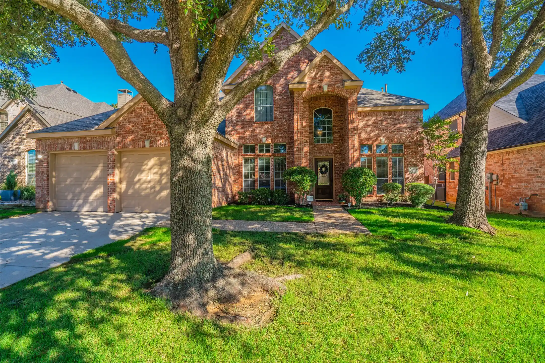 Photo 1 of Single family home for sale at 4115 Creek Hl Ln, Corinth, TX 76208 | MLS# 21399720 | Listing updated on 2026-10-11