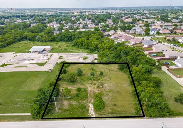 Photo 1 of Land for sale at 4926 Locust Grv Rd, Garland, TX 75043 | MLS# 21404476 | Listing updated on 2026-10-07